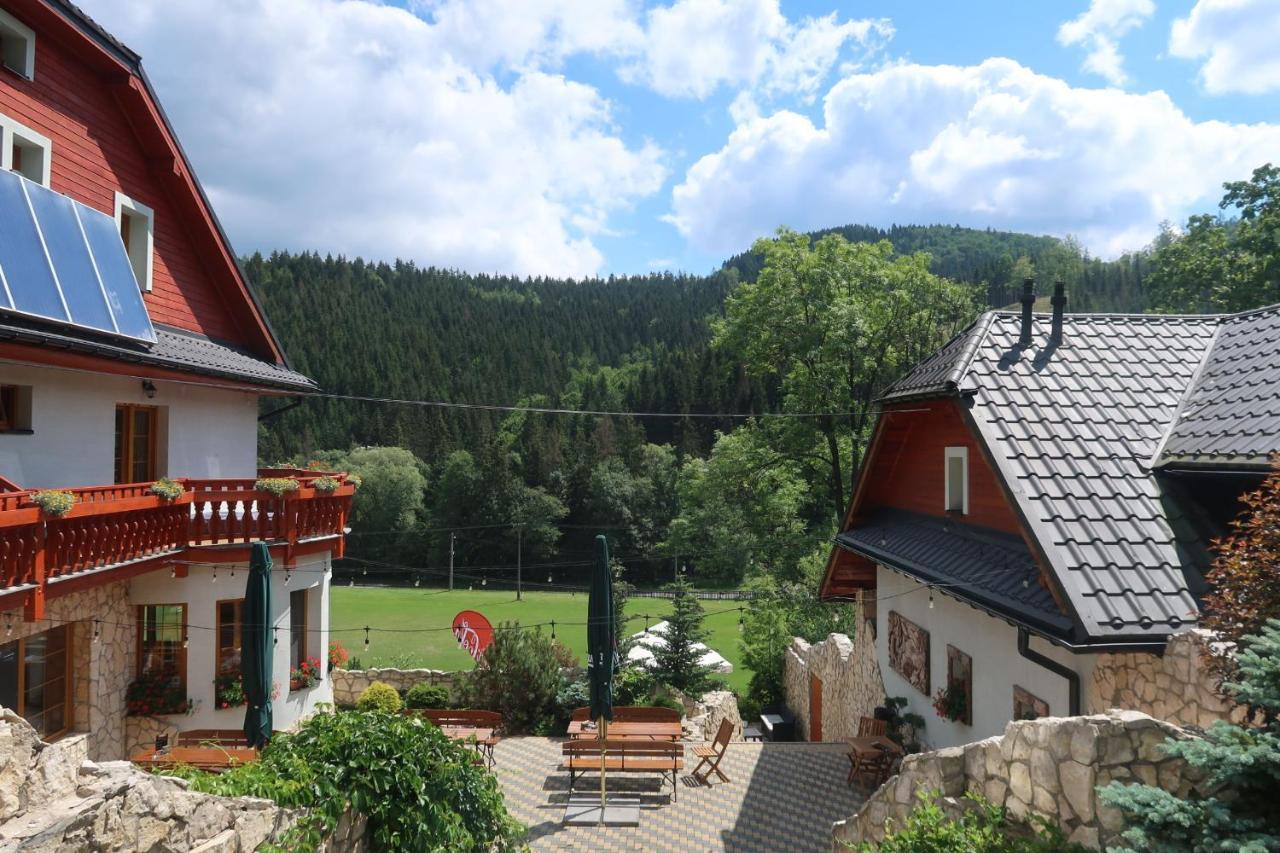 Penzion Bawaria Horní Lomná Bagian luar foto